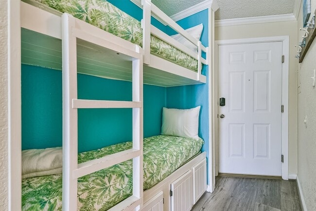 Photo - 6102 Seawall Blvd Apartment