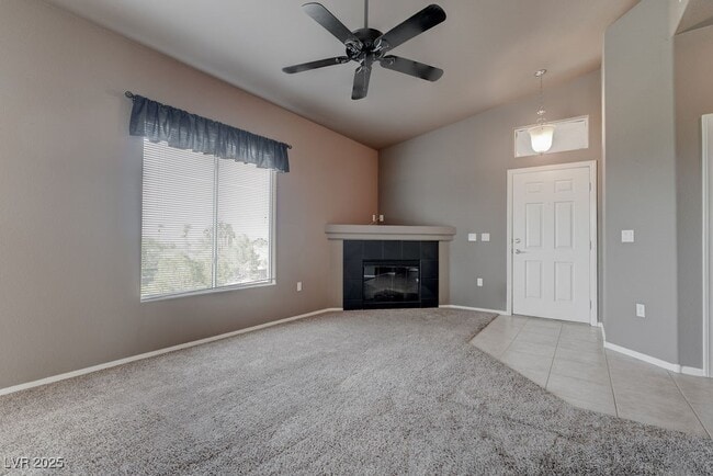 Building Photo - 2305 W Horizon Ridge Pkwy