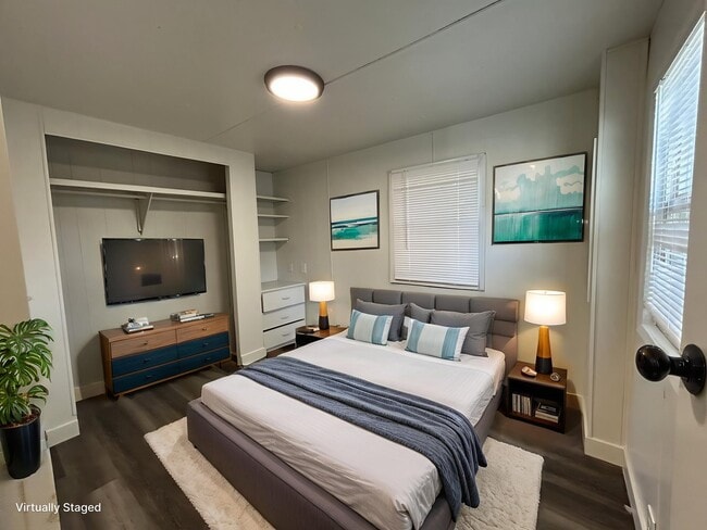 Foto del edificio - 500 S Main St