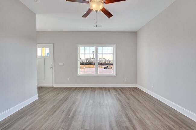 Foto del edificio - 657 Coley Boyd Rd