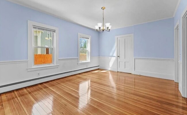 Foto del edificio - 294 Pleasant St