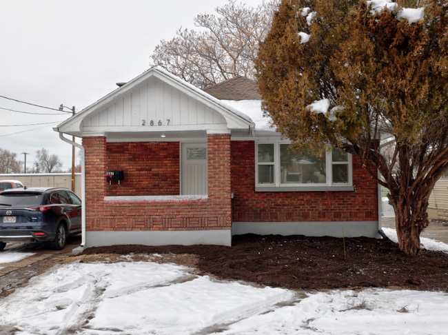 Building Photo - 2867 Kiesel Ave
