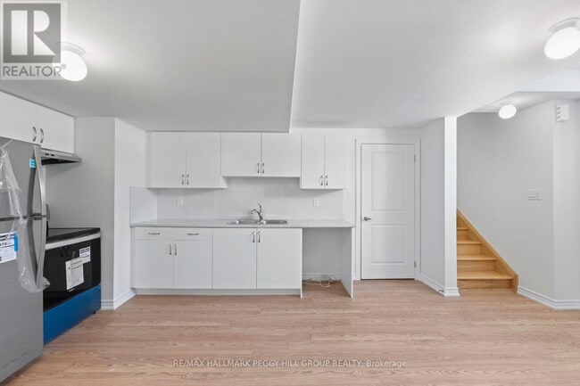 Building Photo - 100 Nottingham Rd