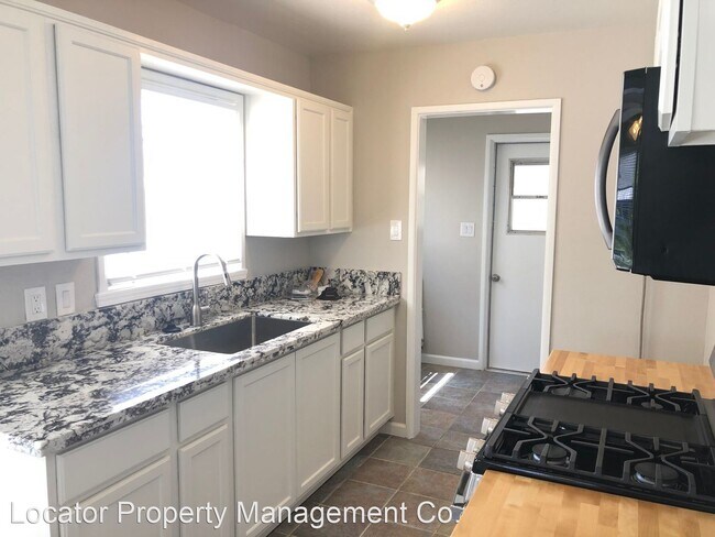 Building Photo - 3 br, 1 bath House - 2637 Spruce St