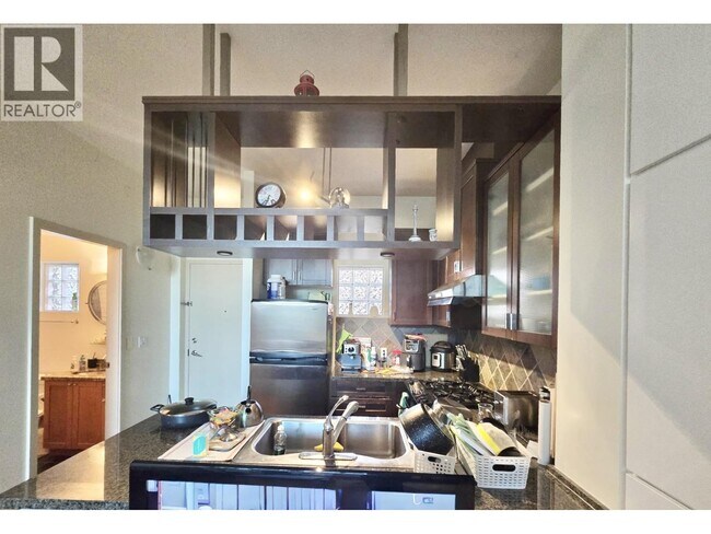 Photo du bâtiment - 8988 Hudson St