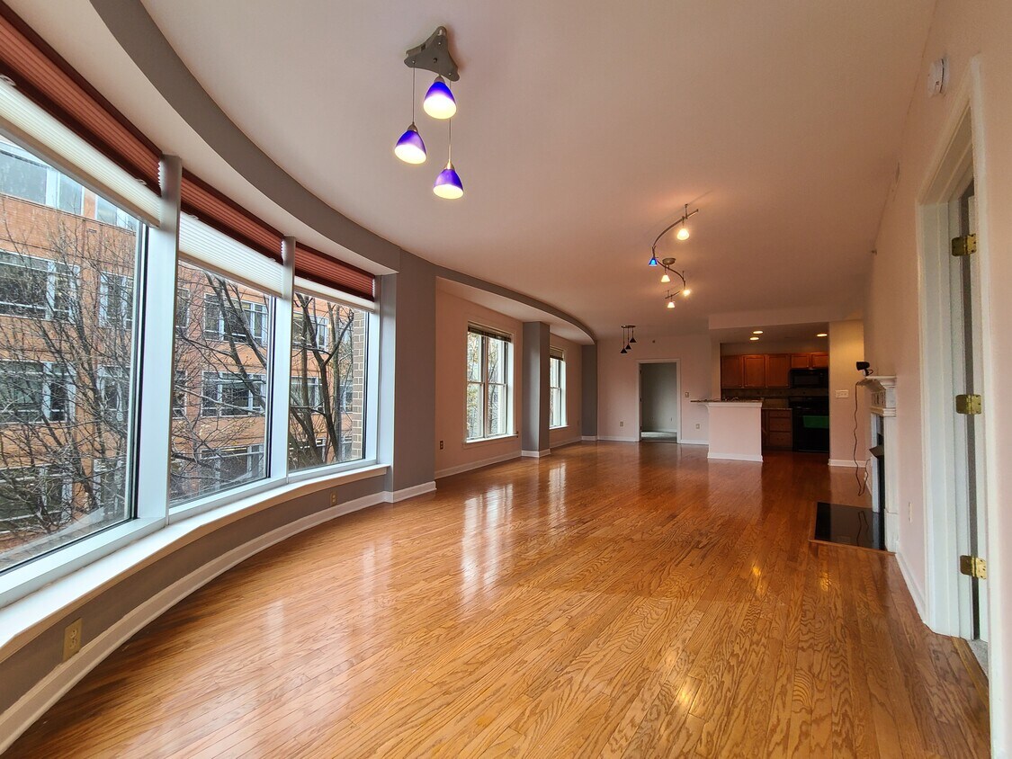 Foto principal - 718 W Trade St