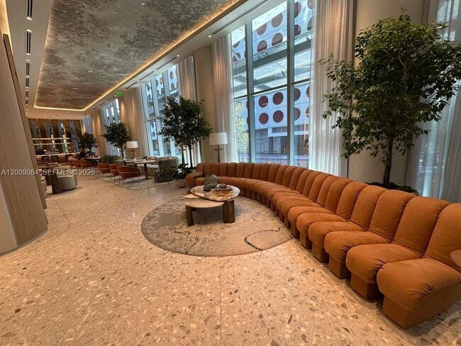 Foto del edificio - 77 SE 5th St