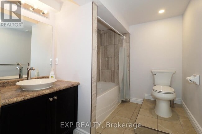 Building Photo - 129 Hazelglen Dr