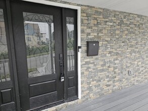 Building Photo - 5 Scrimgeour Rd