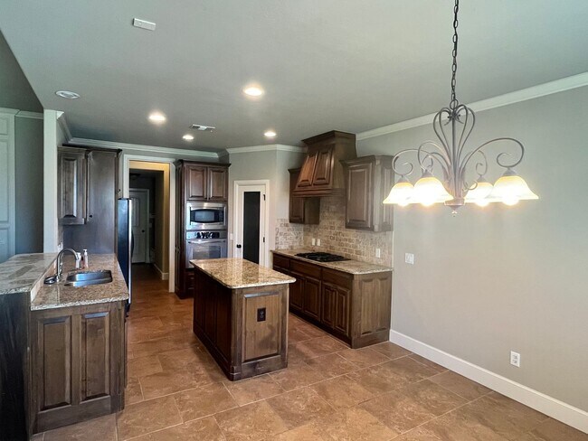 Foto del edificio - Lovely 4-Bed 2.5-Bath In Edmond