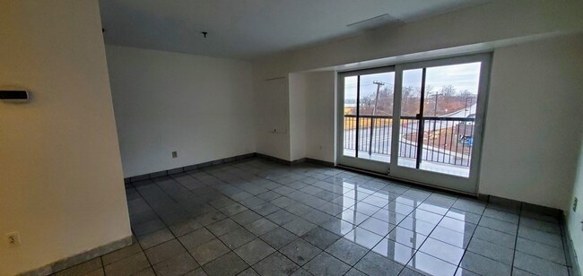 Building Photo - 133 Commander Shea Blvd