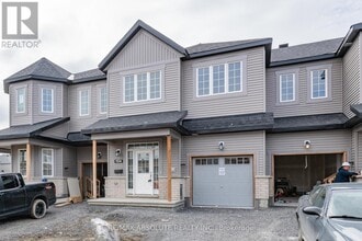 Building Photo - 104 Mesa Dr