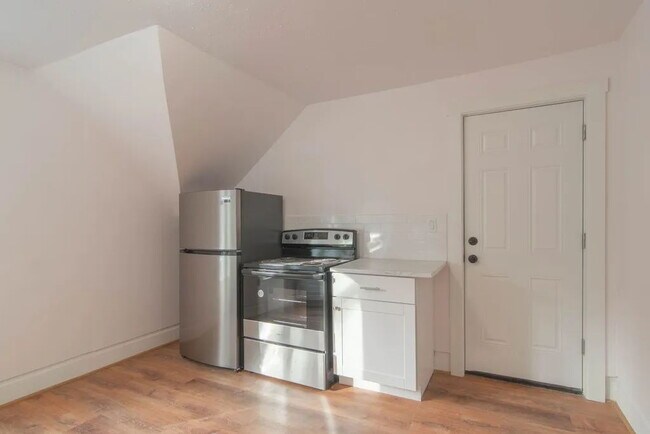 Foto del edificio - Newly updated 1 Bedroom 1 Bath Studio Styl...