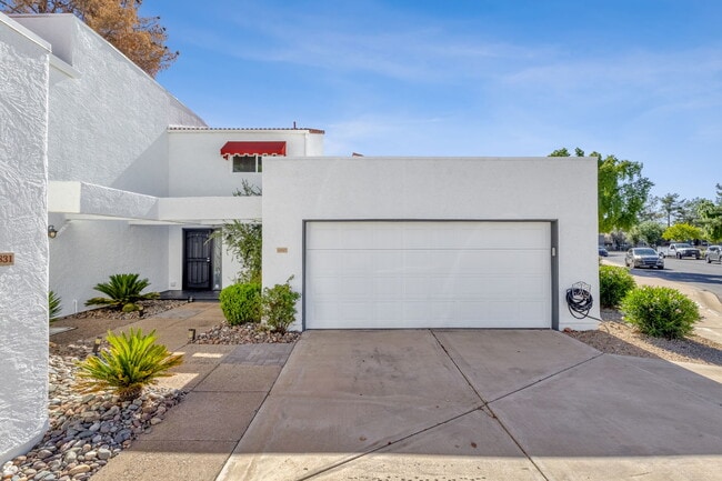 Photo - 13827 North 42nd Pl Townhome