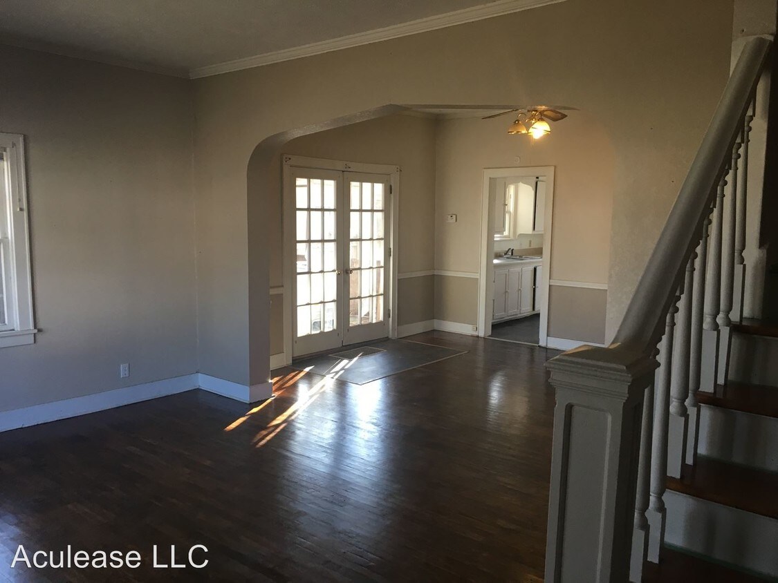 Primary Photo - 2 br, 1 bath Apartment - 419 e 6th 419 - 421