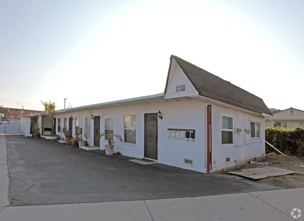 Foto del edificio - 1950 Lomita Blvd
