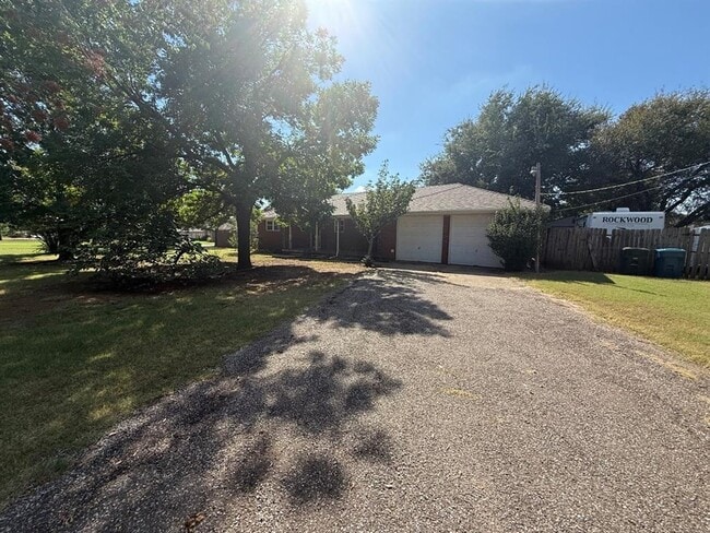 Building Photo - 4301 Jordan Ave