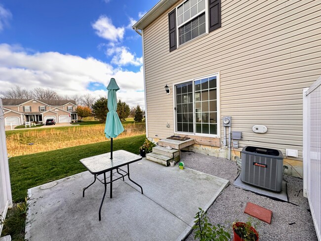 Foto del edificio - 33168 Beverly Ln