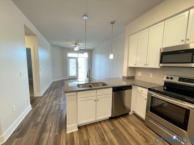 Building Photo - 10521 Stony Blf Dr