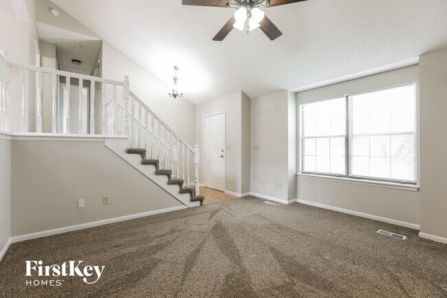 Building Photo - 517 SE Onyx Dr