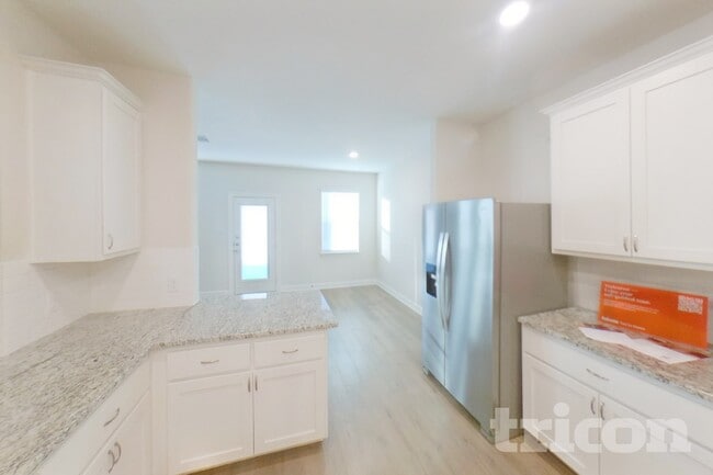 Building Photo - 1106 Bullock Dr