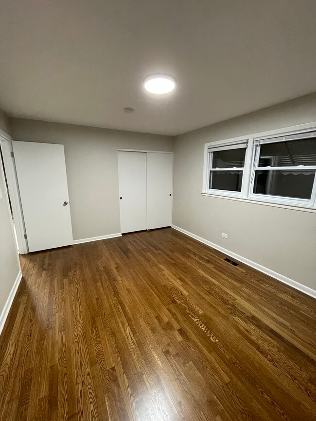 Building Photo - 7202 W Crain St