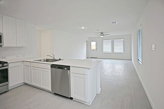 Foto del edificio - 3805 Swift Fox Rd