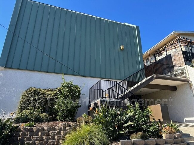 Foto del edificio - 3774 Keating St