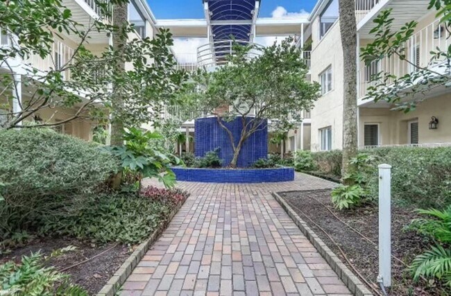 Foto del edificio - Beautiful 2/2 condo in the heart of Historic Avondale