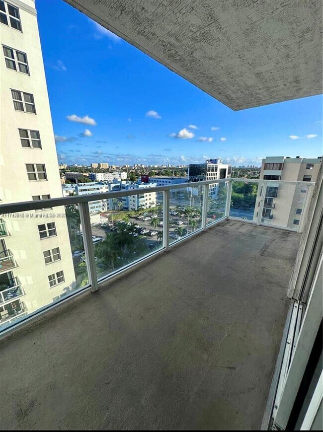 Foto del edificio - 5091 NW 7th St