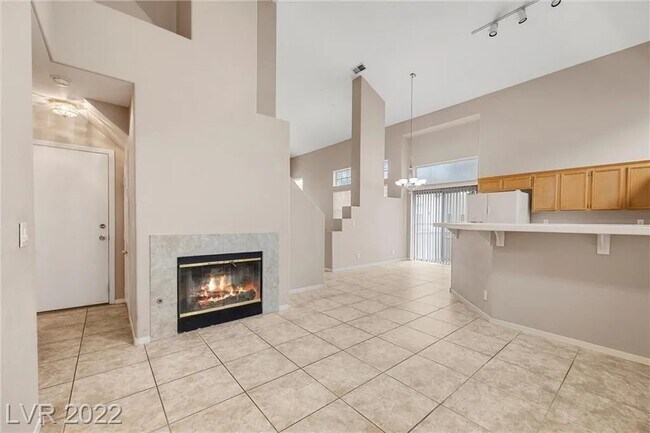 Building Photo - 2221 Ramsgate Dr