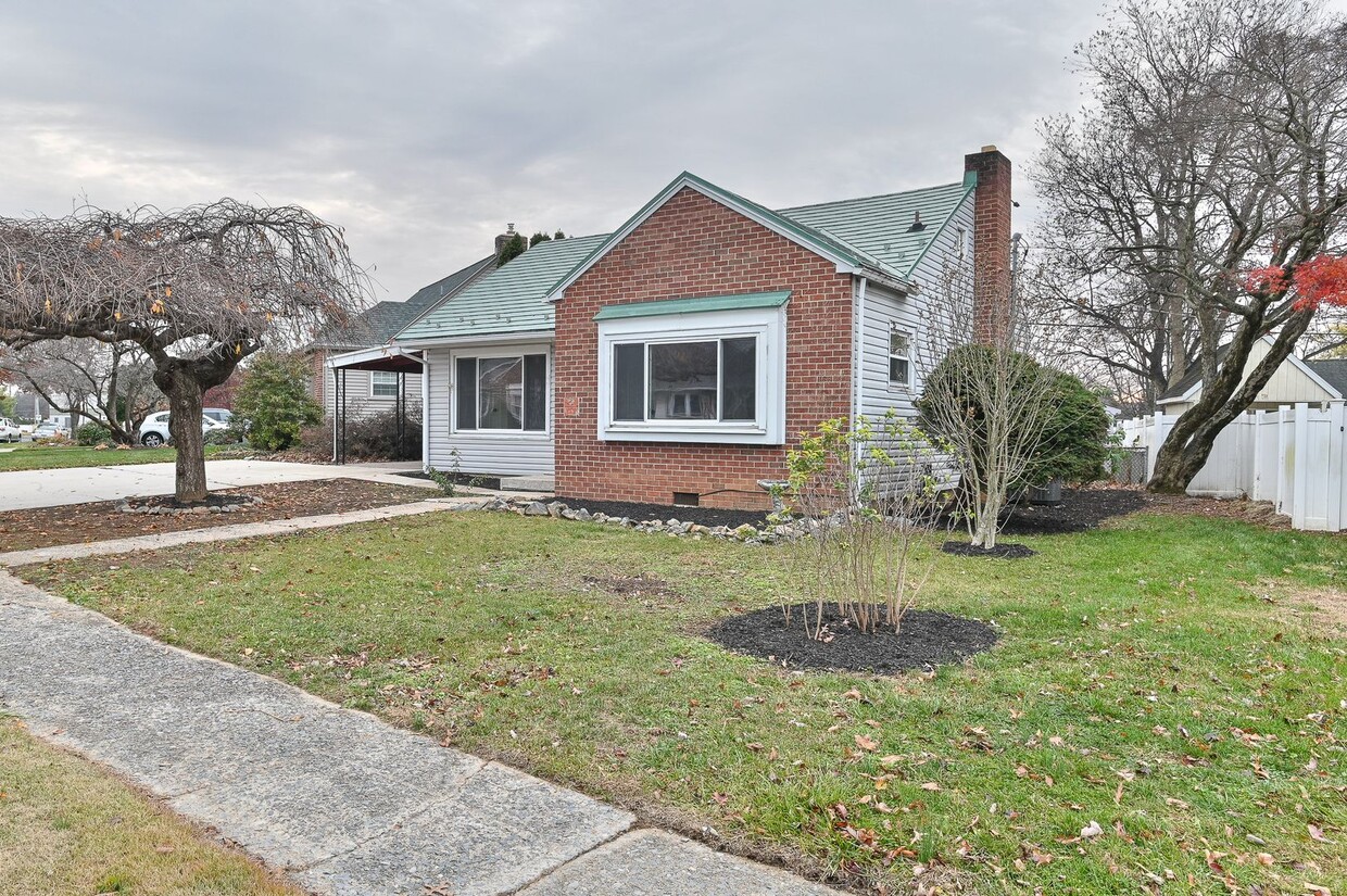 Primary Photo - Charming Single Family in Camp Hill