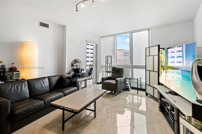 Building Photo - 300 S Biscayne Blvd
