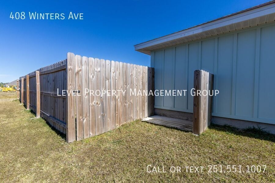 Foto del edificio - 408 Winters Ave