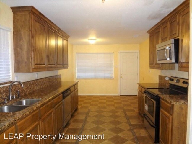 Building Photo - 4206 Harvest Hill Rd