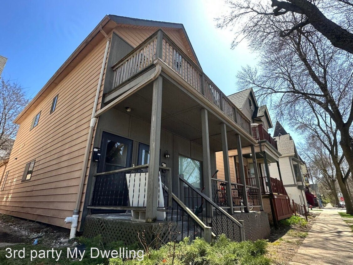 Primary Photo - 3 br, 1.5 bath House - 2512 N Bartlett Ave