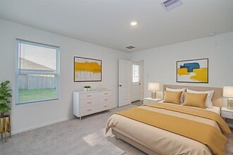 Building Photo - 25364 Carnation Ct