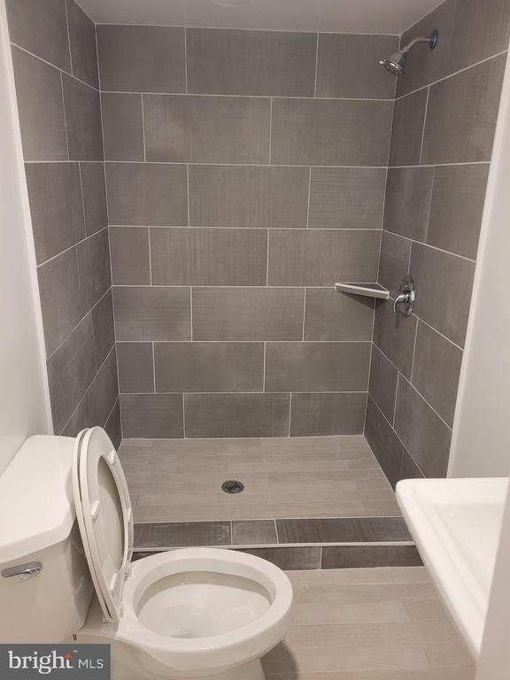 Building Photo - 10903 Exeter Ct