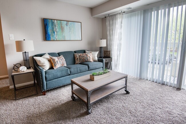 Interior Photo - Crossings at White Marsh I and II