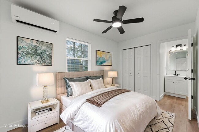 Foto del edificio - 5406 Firefly St