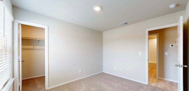 Foto del edificio - 9614 Murandy Dr