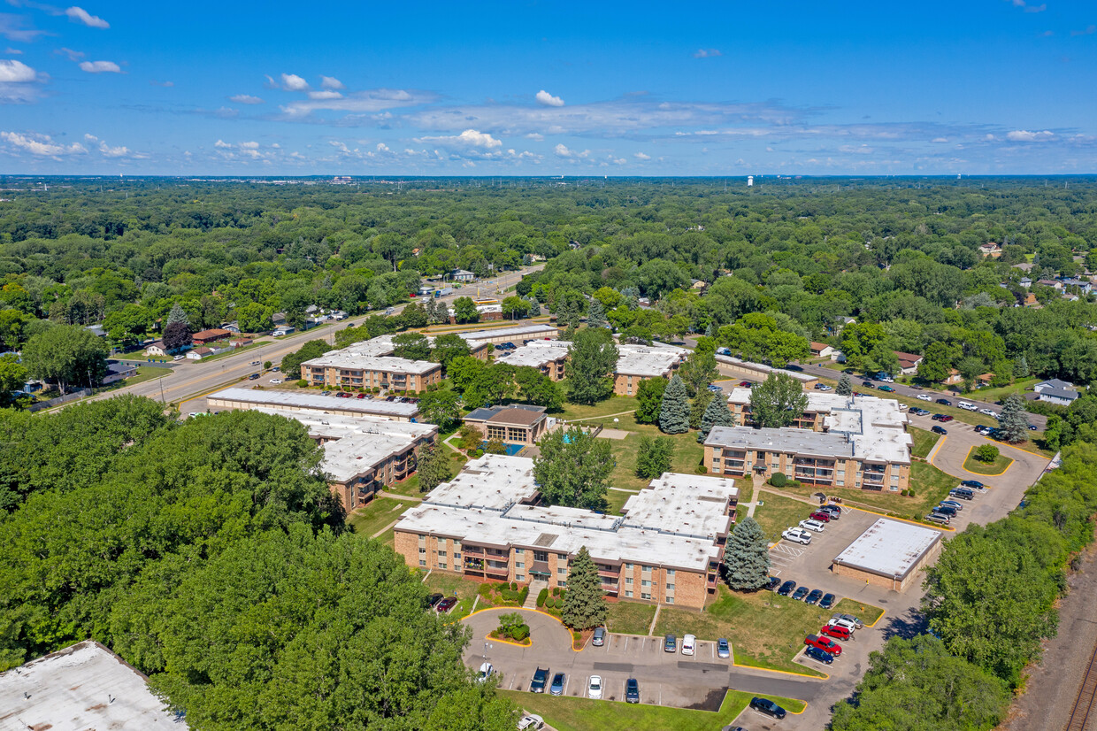 River Pointe Apartments Fridley