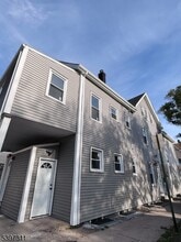 Building Photo - 48 N York St