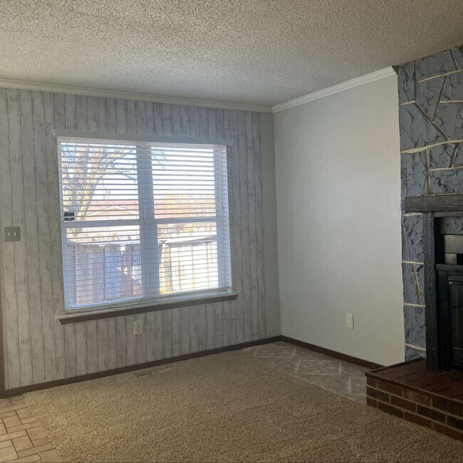 Building Photo - 1016 S Lexington Ave