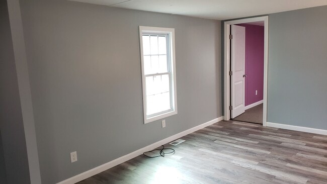 Building Photo - 2br 1ba Mobile Home