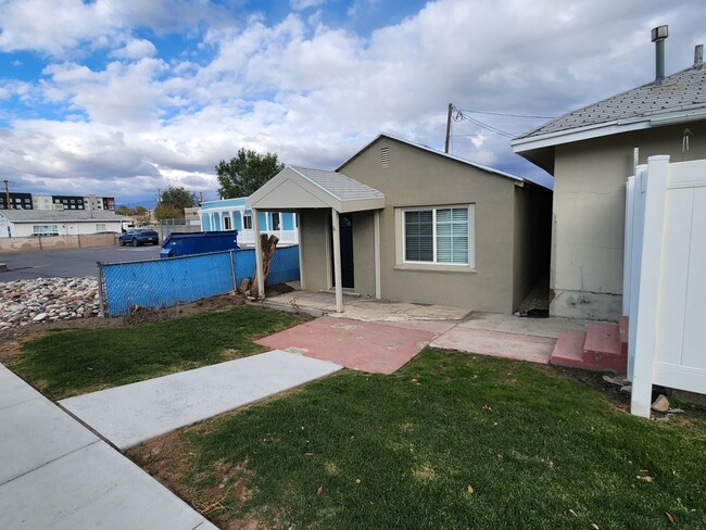 Building Photo - Great 1 Bd 1 Ba Remodeled Home