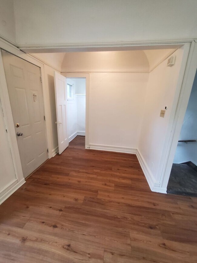 Foto del edificio - 2918-2920 N 48th St. (Duplex)