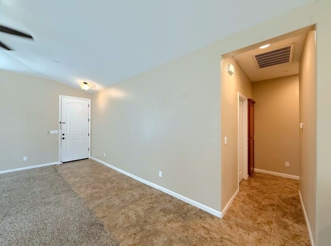 Building Photo - 4032 Wood Creek Ct