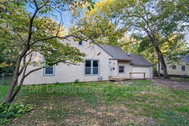Foto del edificio - 11106 Applewood Dr