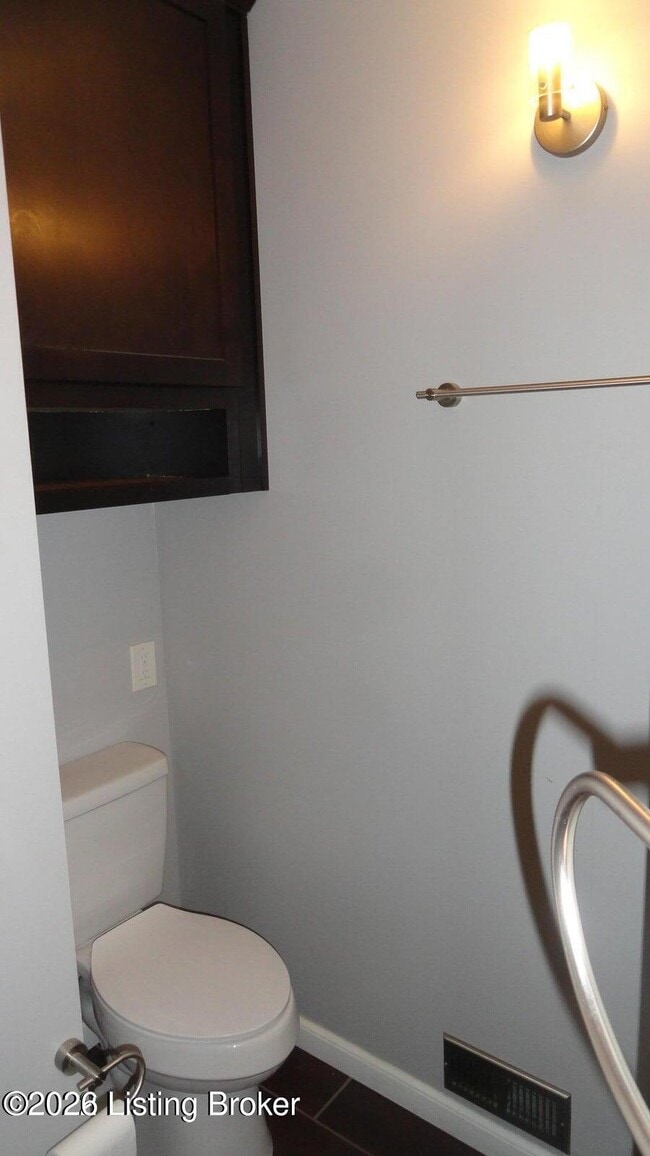 Building Photo - 4202 Berkshire Ave